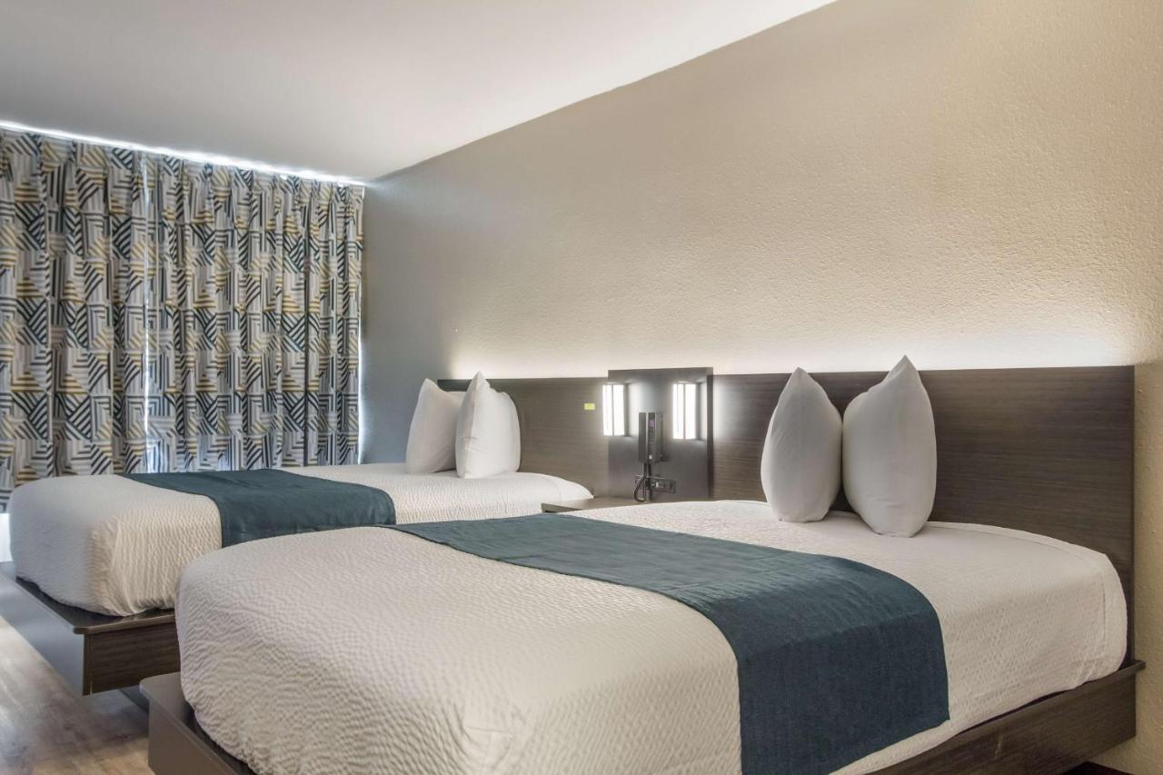 Motel 6 Groves, Tx Kültér fotó