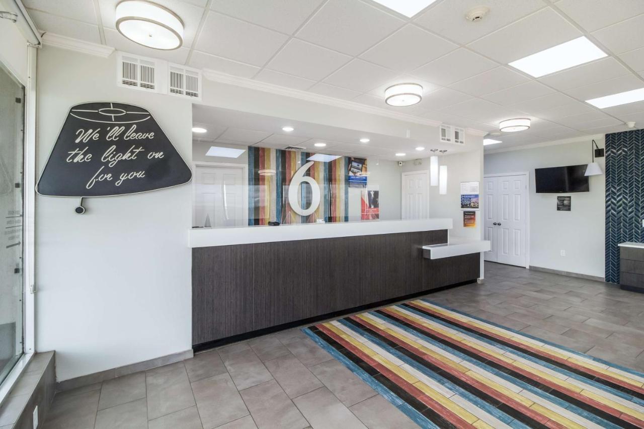 Motel 6 Groves, Tx Kültér fotó
